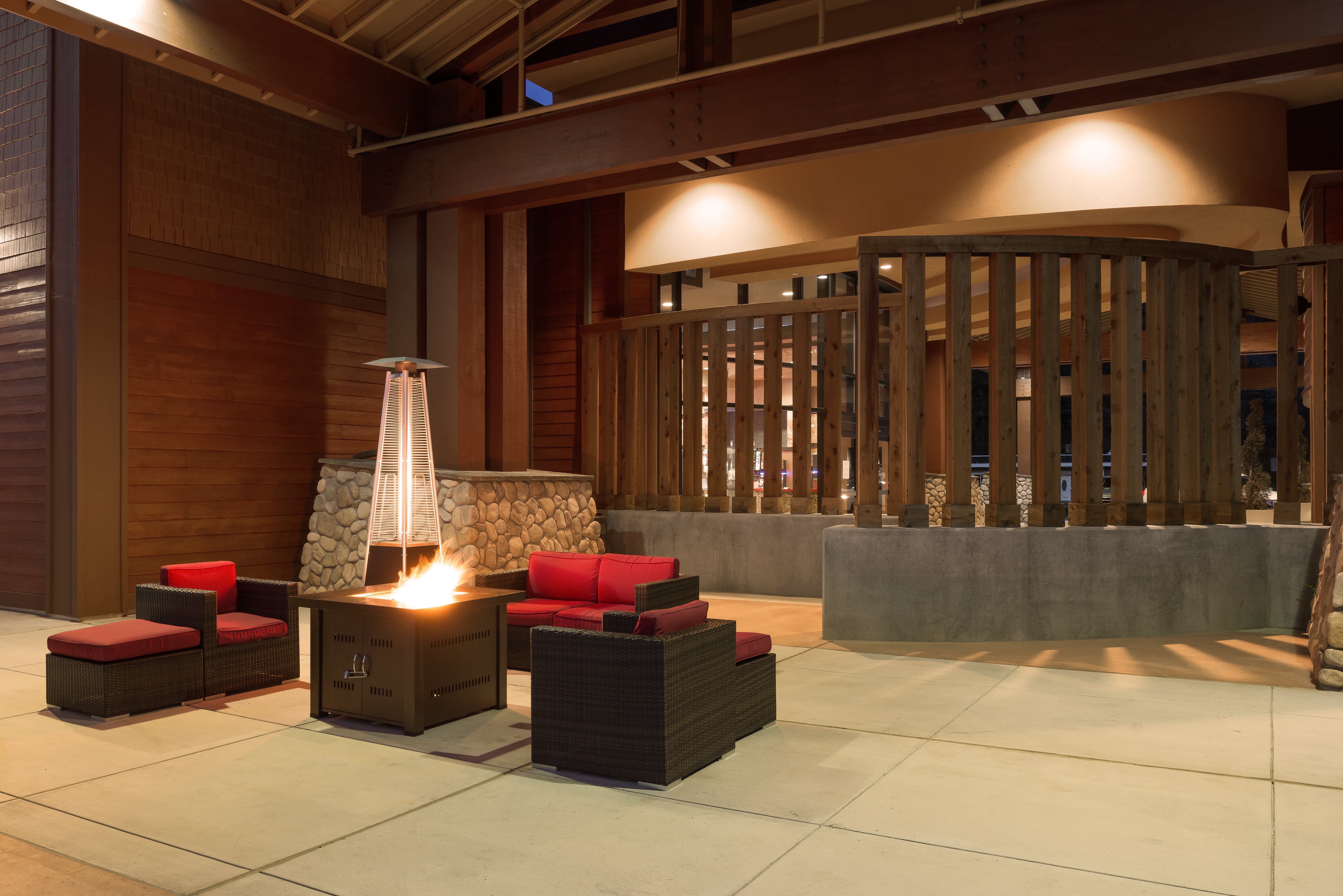 Holiday Inn Express Klamath - Redwood Ntl Pk Area 45/68