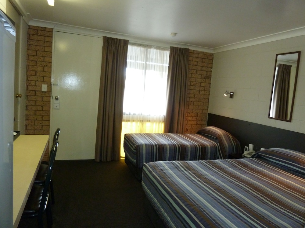 Mandalay Motel 17/33