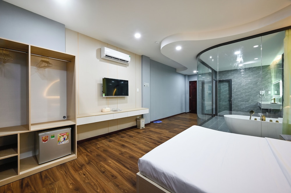 Sunrise Airport Hotel 33/51