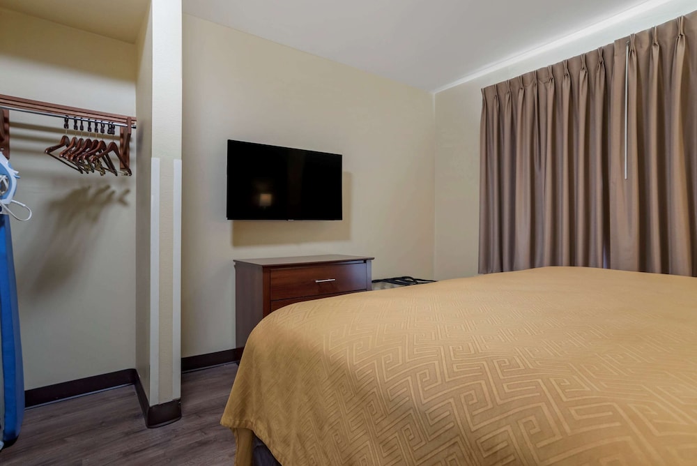 Econo Lodge Inn & Suites Flowood - Jackson Northeast 10/35