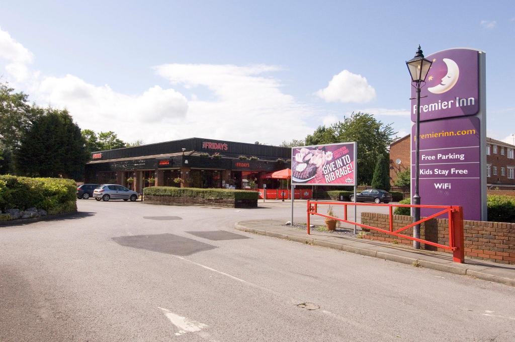 Premier Inn Watford North 20/24