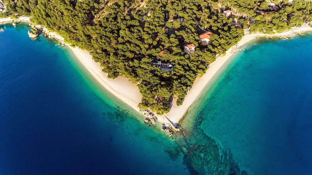Maestral Adults Exclusive Hotel 64/66