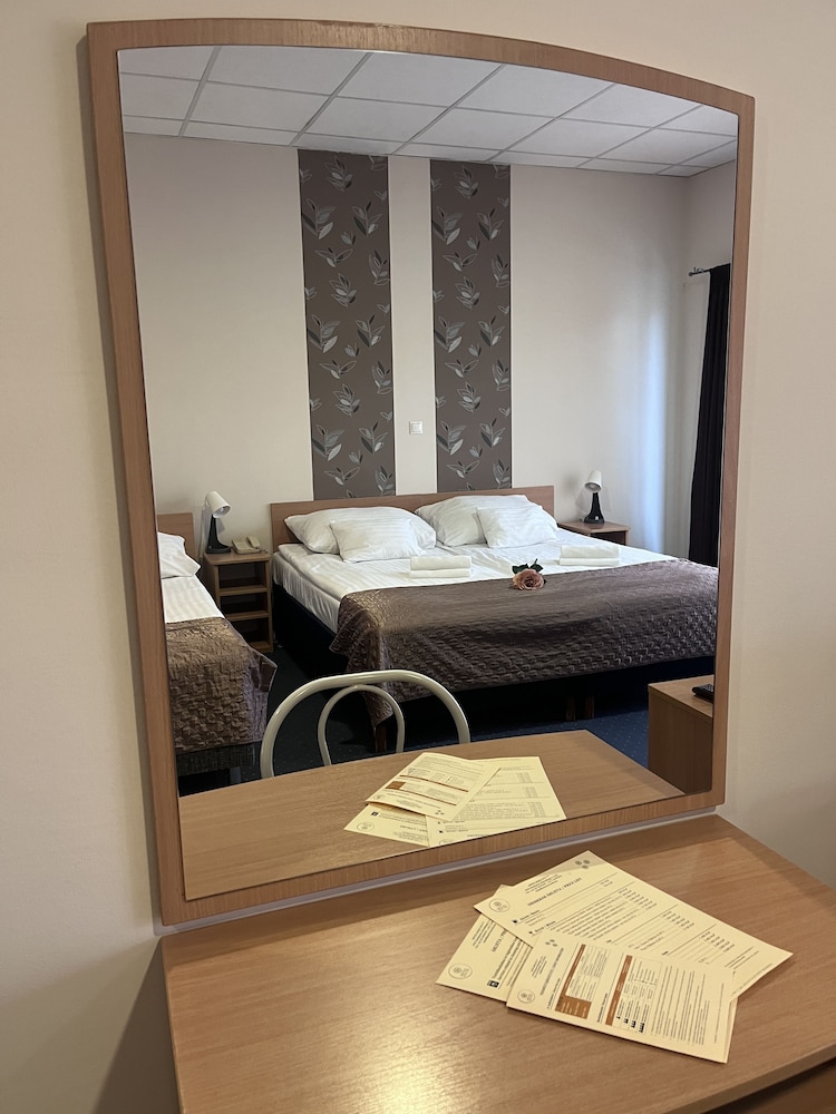 Hotel Papillon 46/50