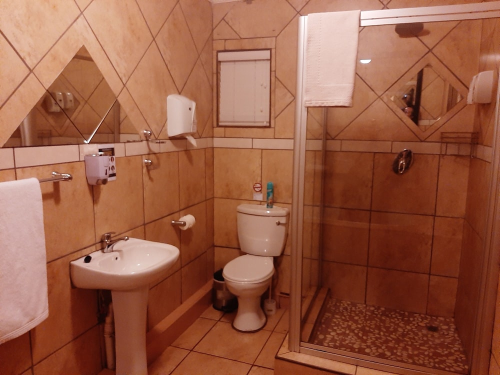Zebra Guest House 38/41