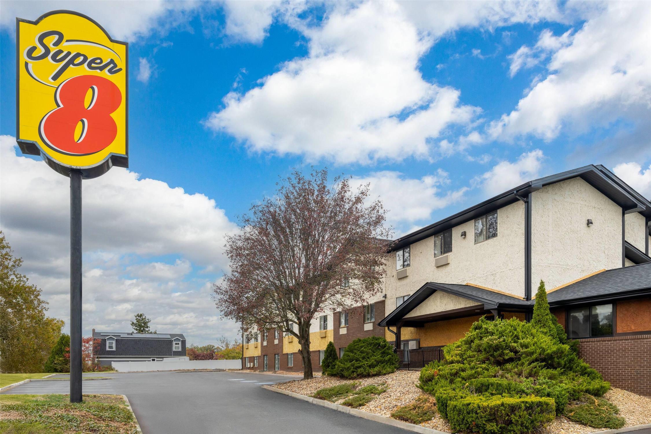 Super 8 by Wyndham Hagerstown 8/19