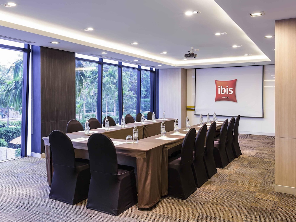 Ibis Hua Hin 61/68