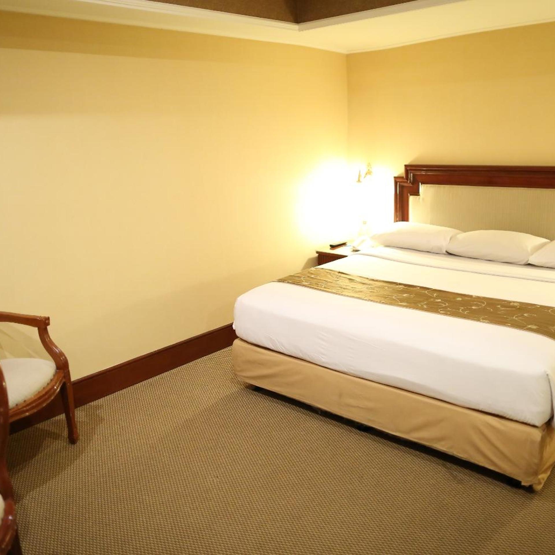 Deluxe, Double Bed, No Window
