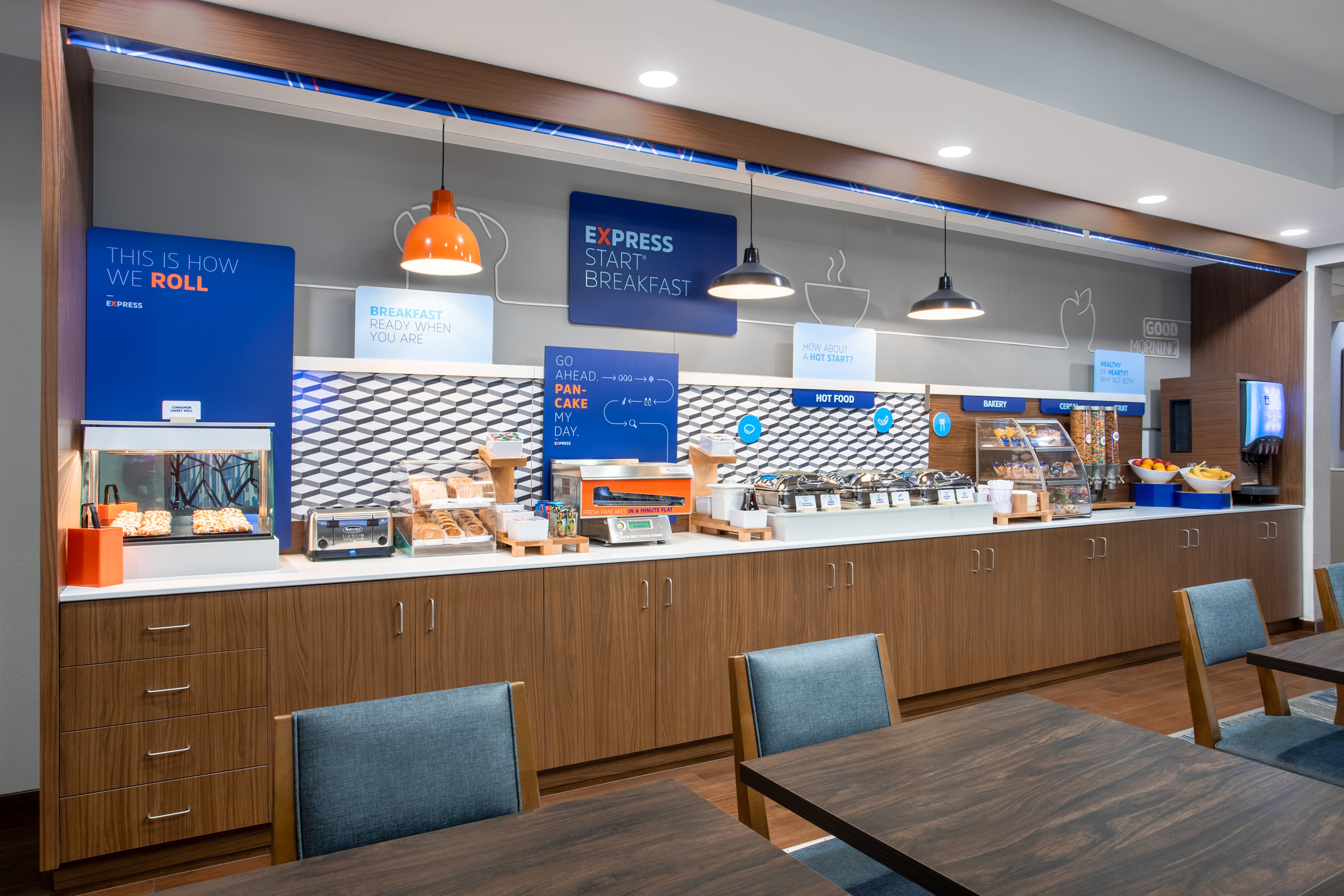 Holiday Inn Express Hotel Suites Clinton 36/50