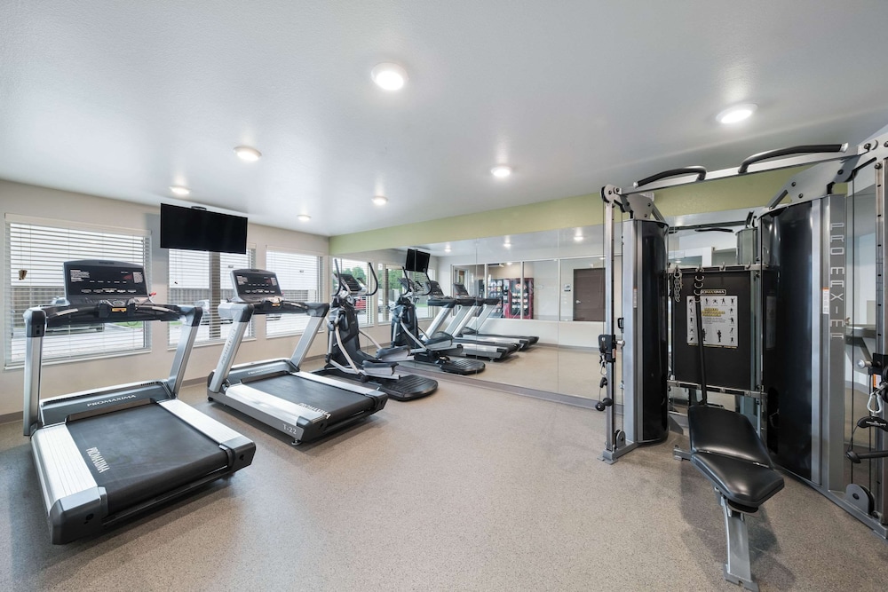 WoodSpring Suites Dallas Plano Central Legacy Drive 12/29