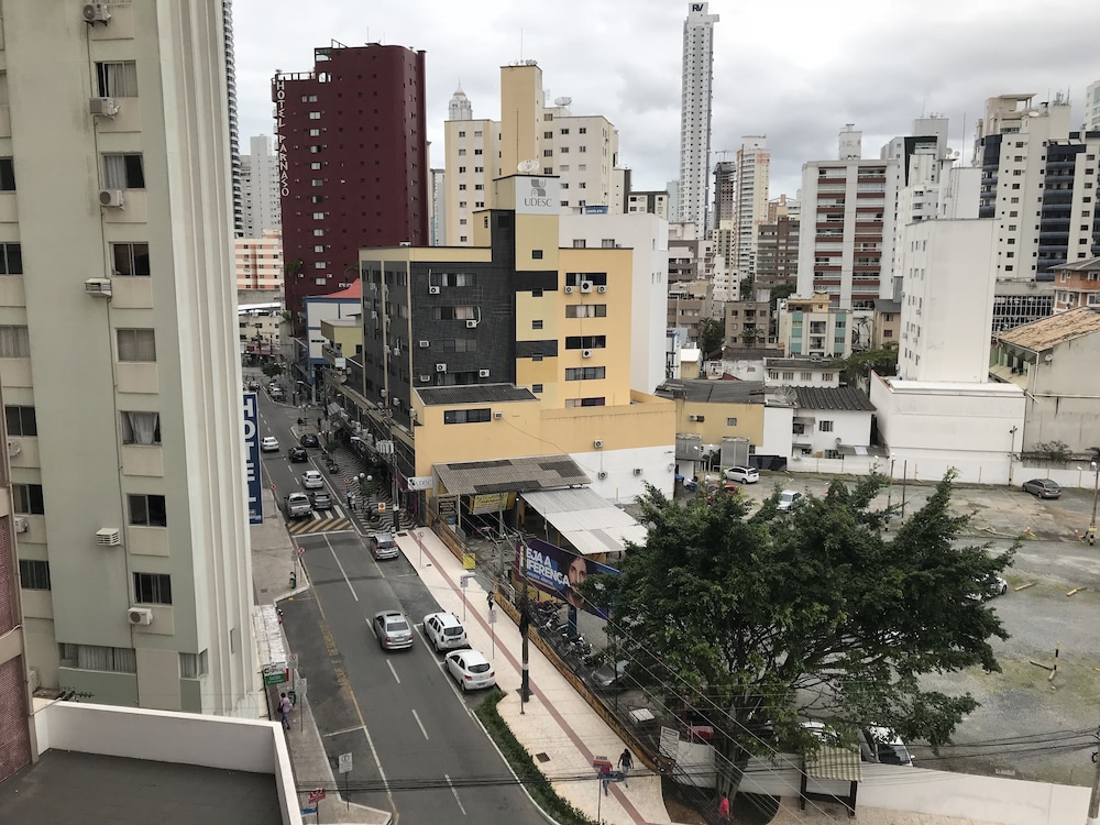 Apartamento Edifício Central 8/42