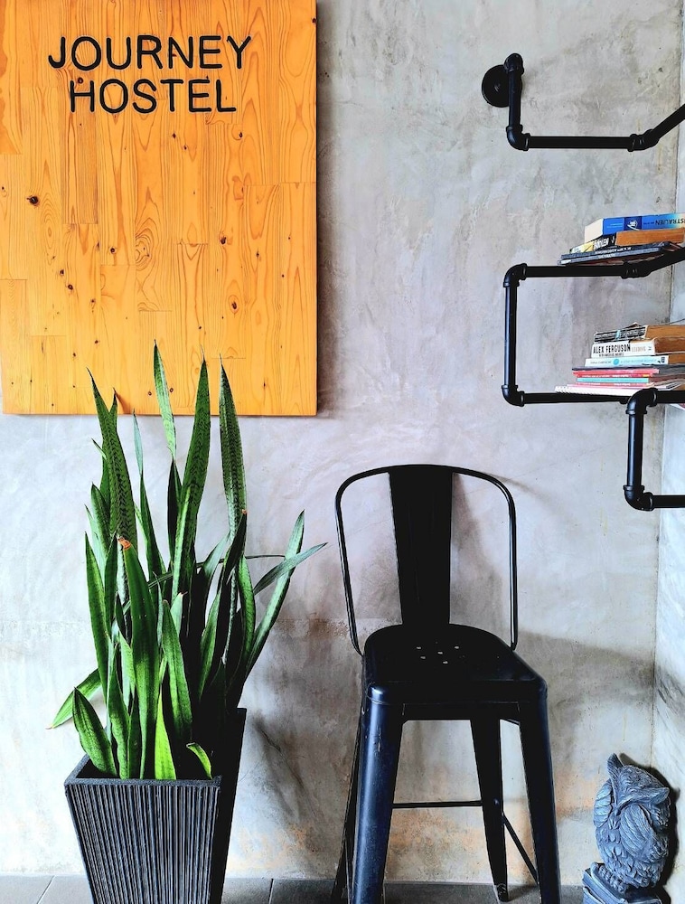 Journey Hostel Suratthani 9/56