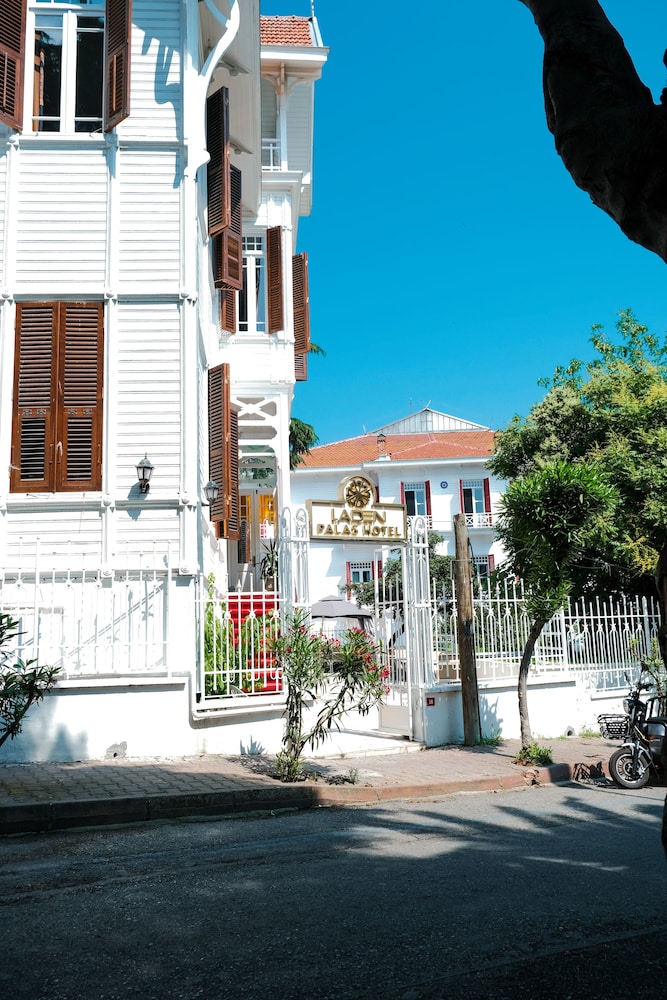 Laden Palas Hotel 39/50