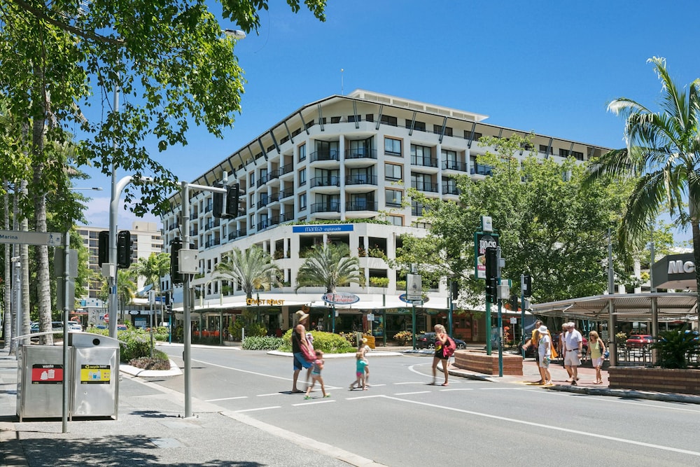 Mantra Esplanade Cairns 54/66
