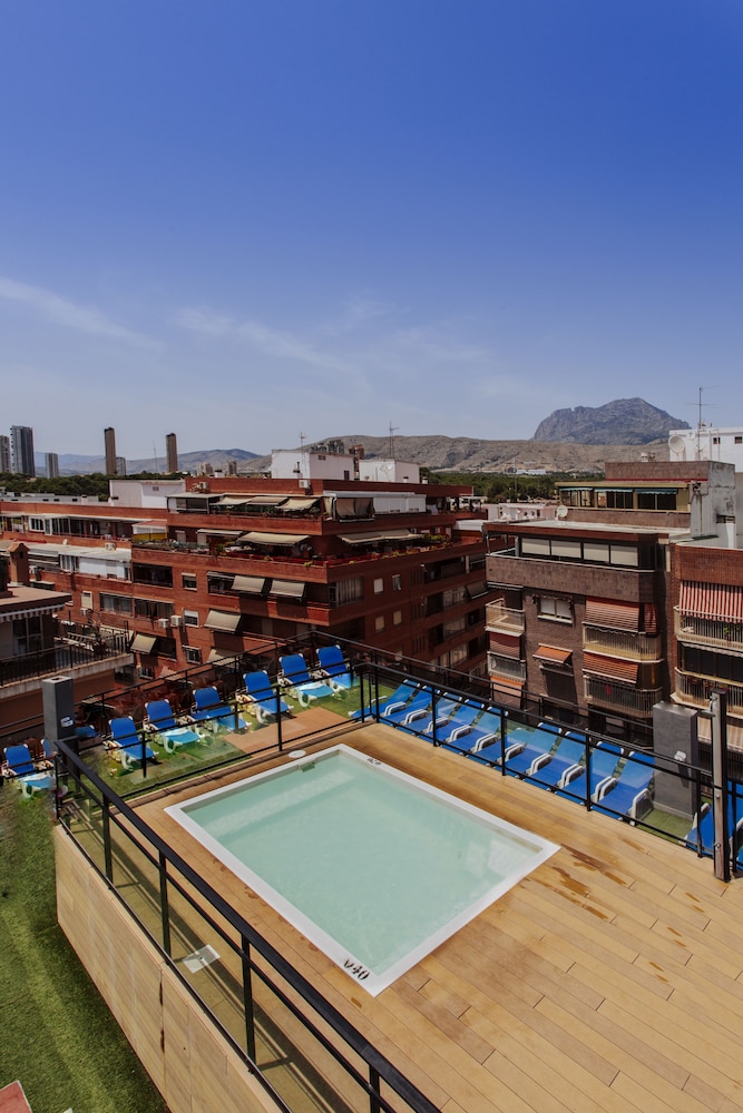 Cuco Hotel 15/28