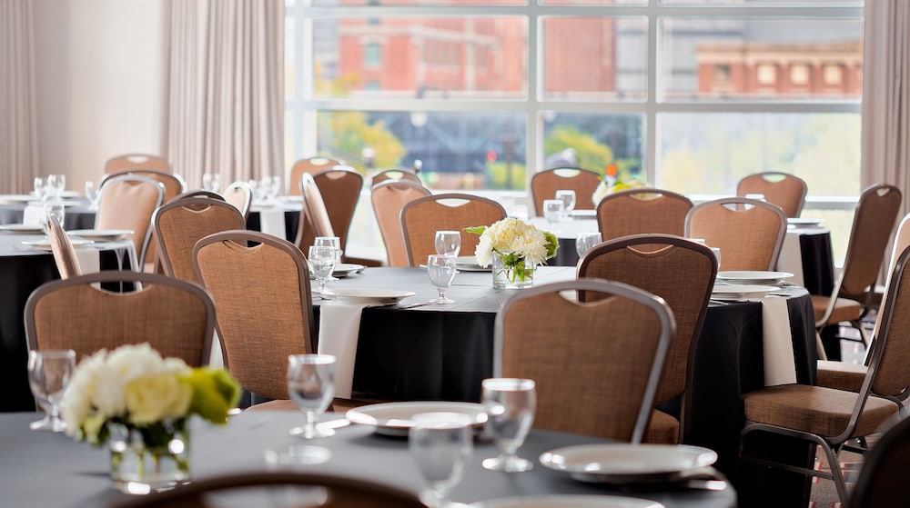 Hilton Garden Inn Chicago Mccormick Place 60/71