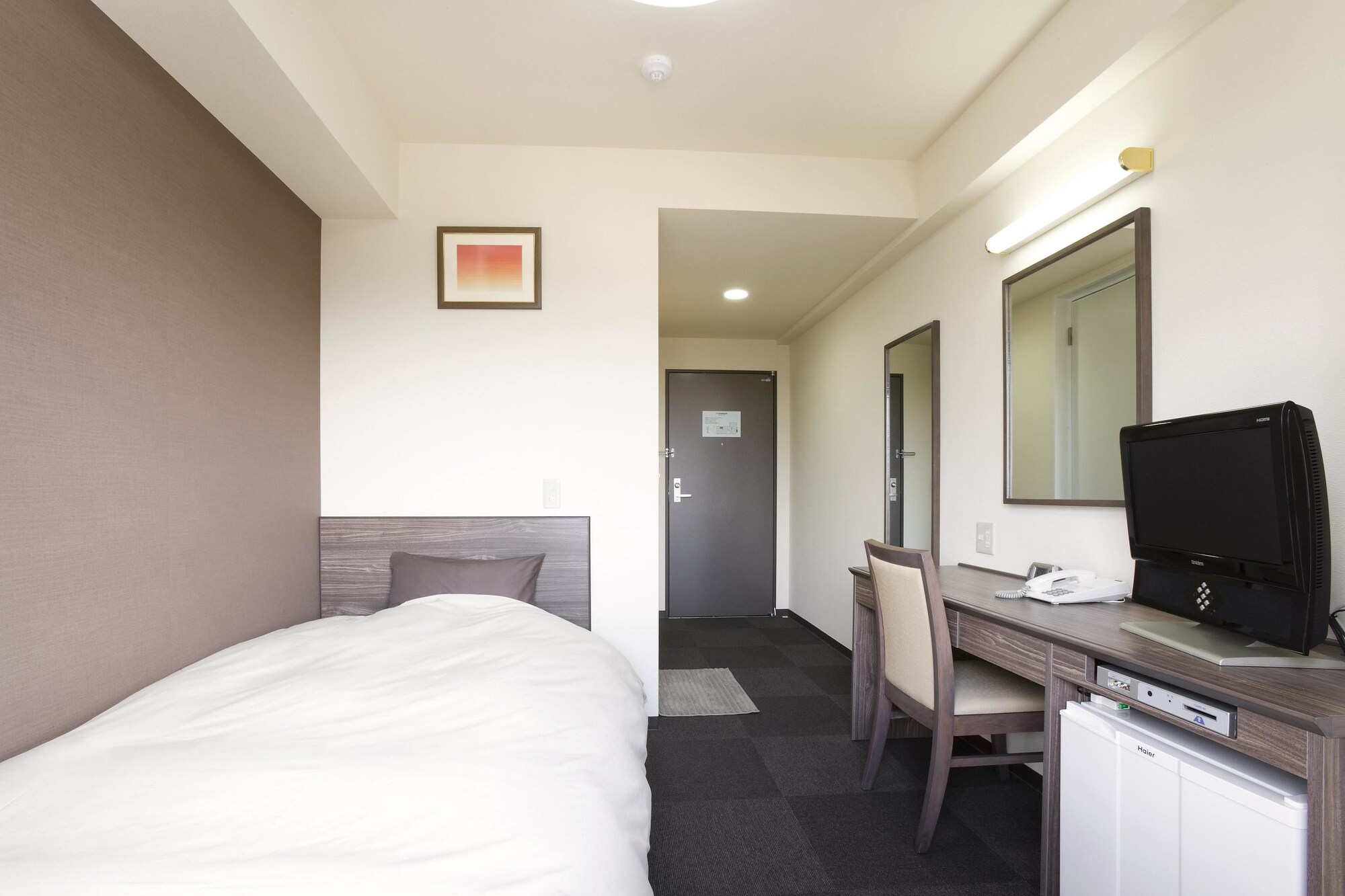 WESTERN, DOUBLE BED, SMOKING