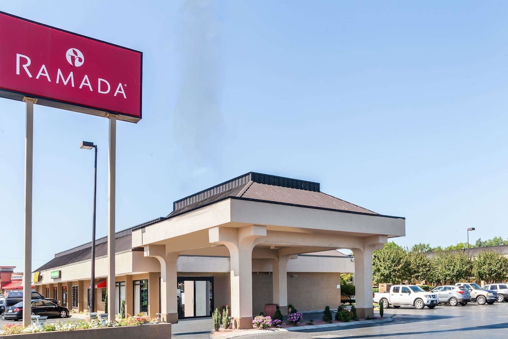 Ramada By Wyndham Lebanon 3/29