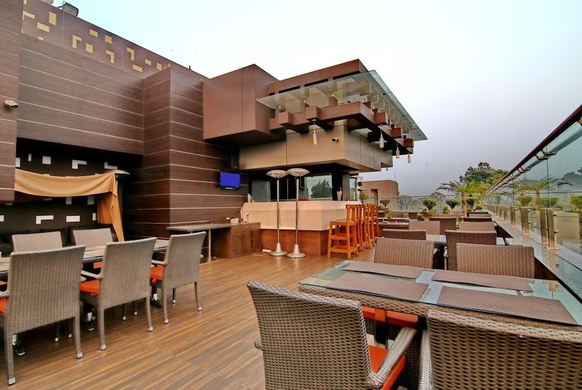 Silvete Hotel 17/19