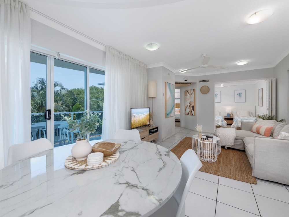 Koola Beach Apartments 32/63