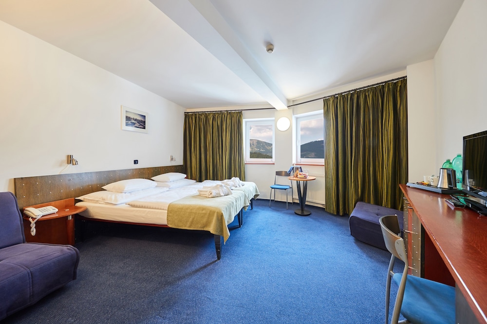 Hotel Horizont 10/50