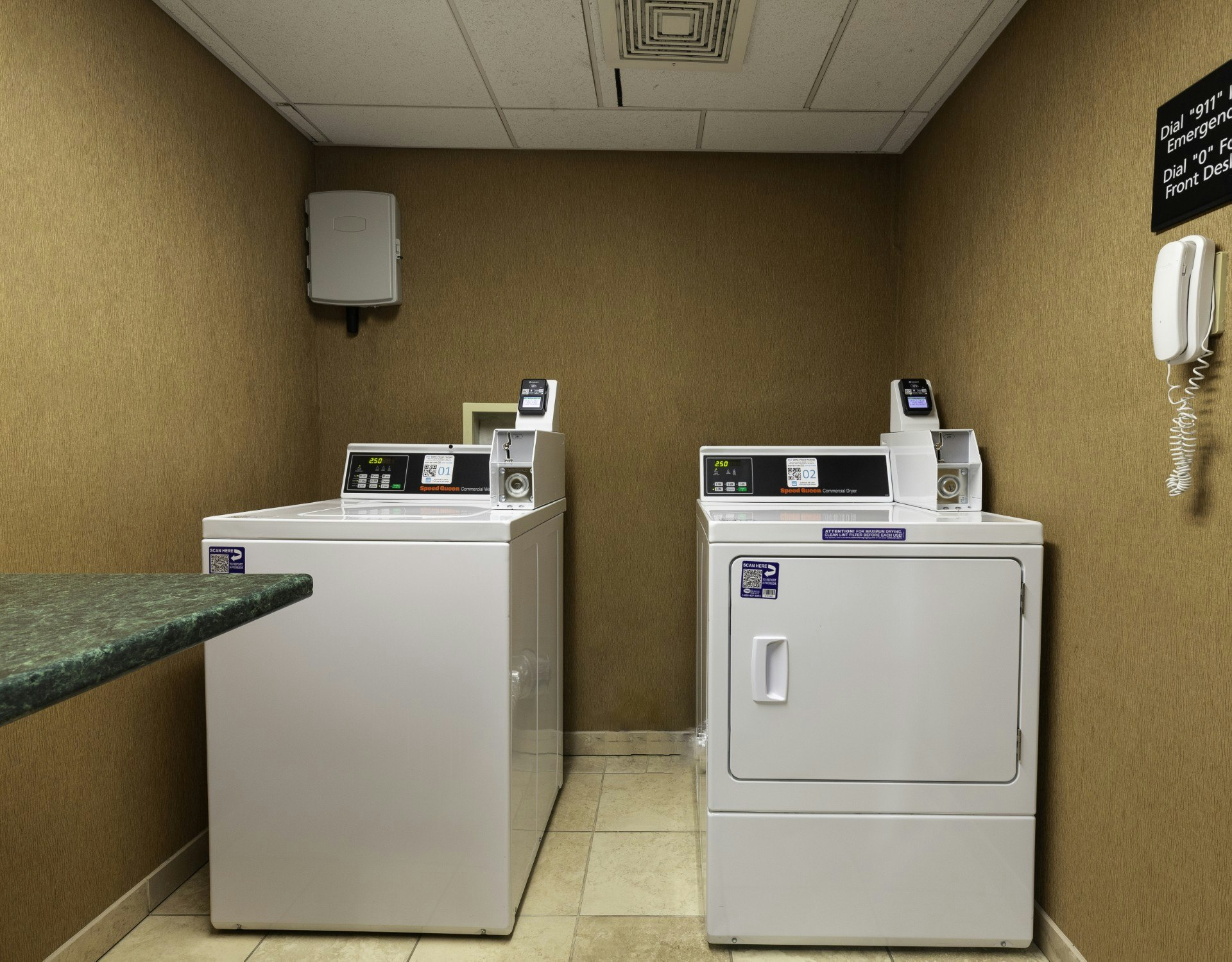 Hampton Inn East Windsor 48/75