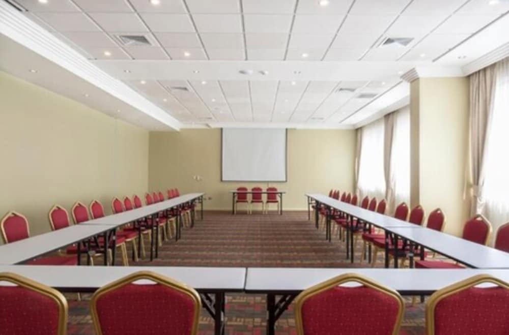 Hotel Diego de Almagro La Serena 45/49