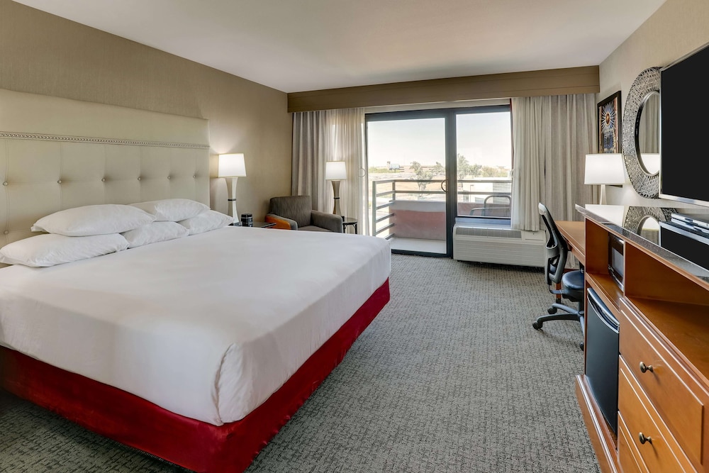 Drury Inn And Suites Phoenix Airport 13/50