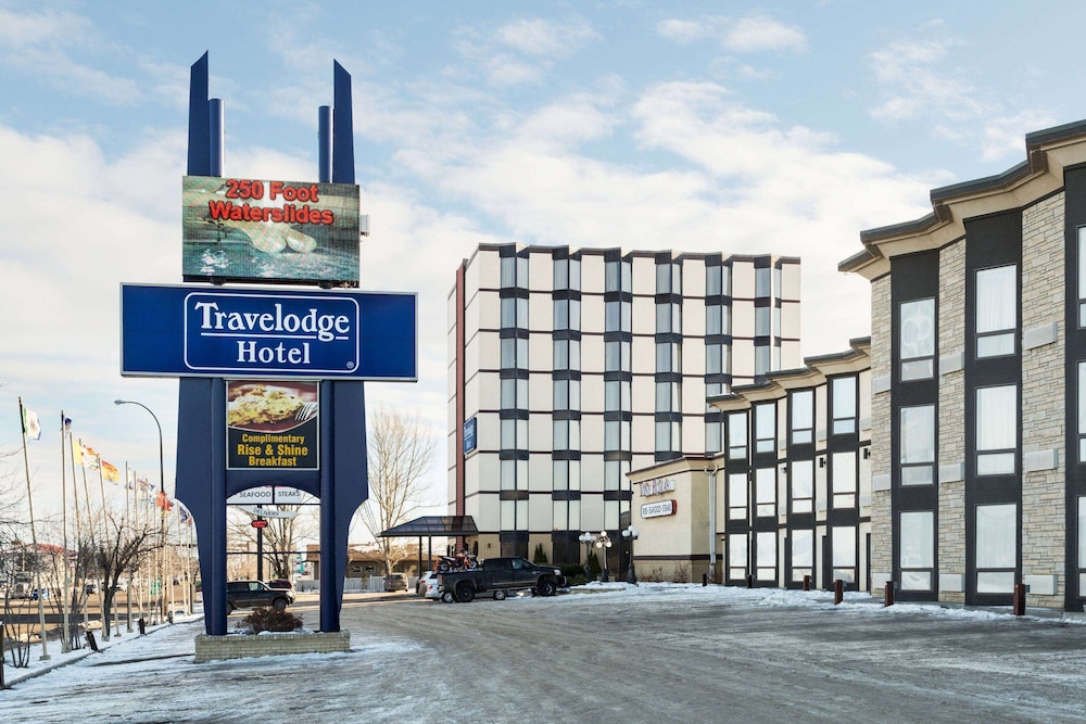 Travelodge By Wyndham Lloydminster 2/33