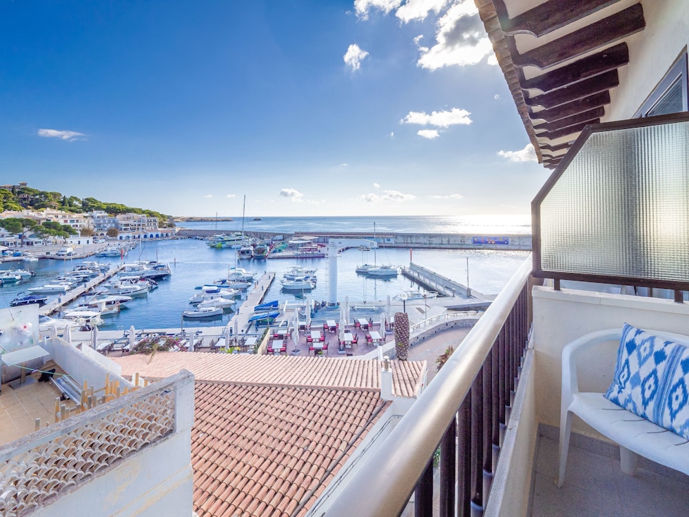 Hostal Port Corona 6/43
