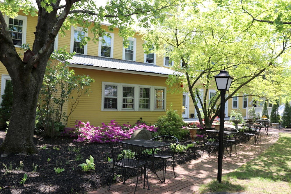 Old Mill Inn 5/51