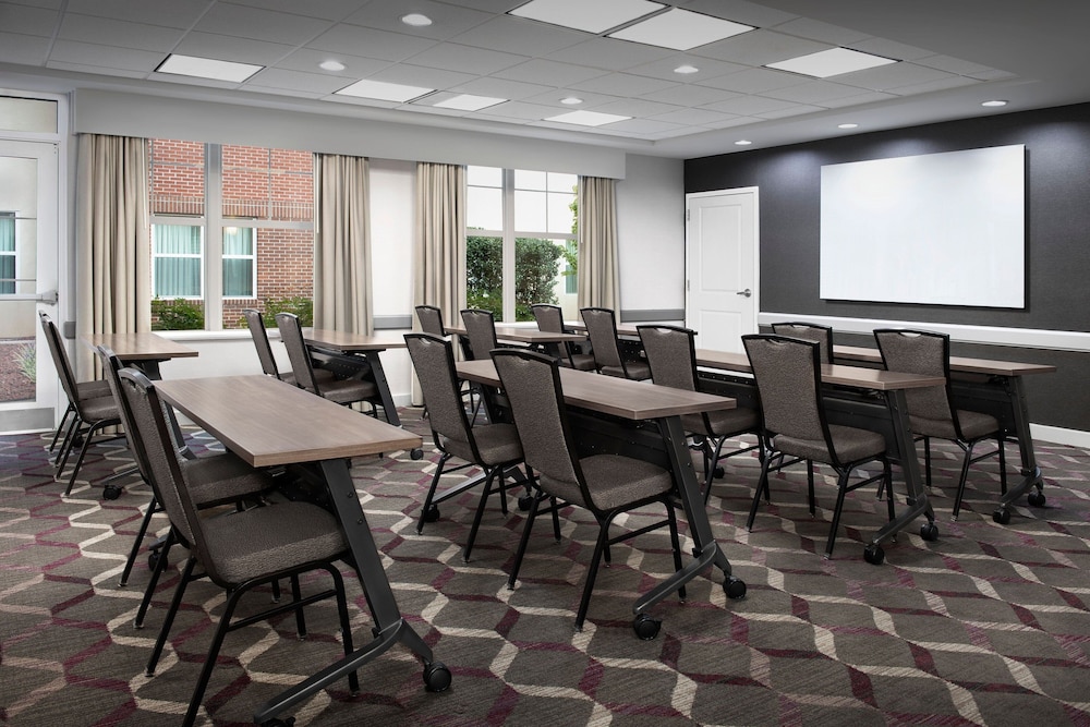Residence Inn Greensboro Airport 41/51