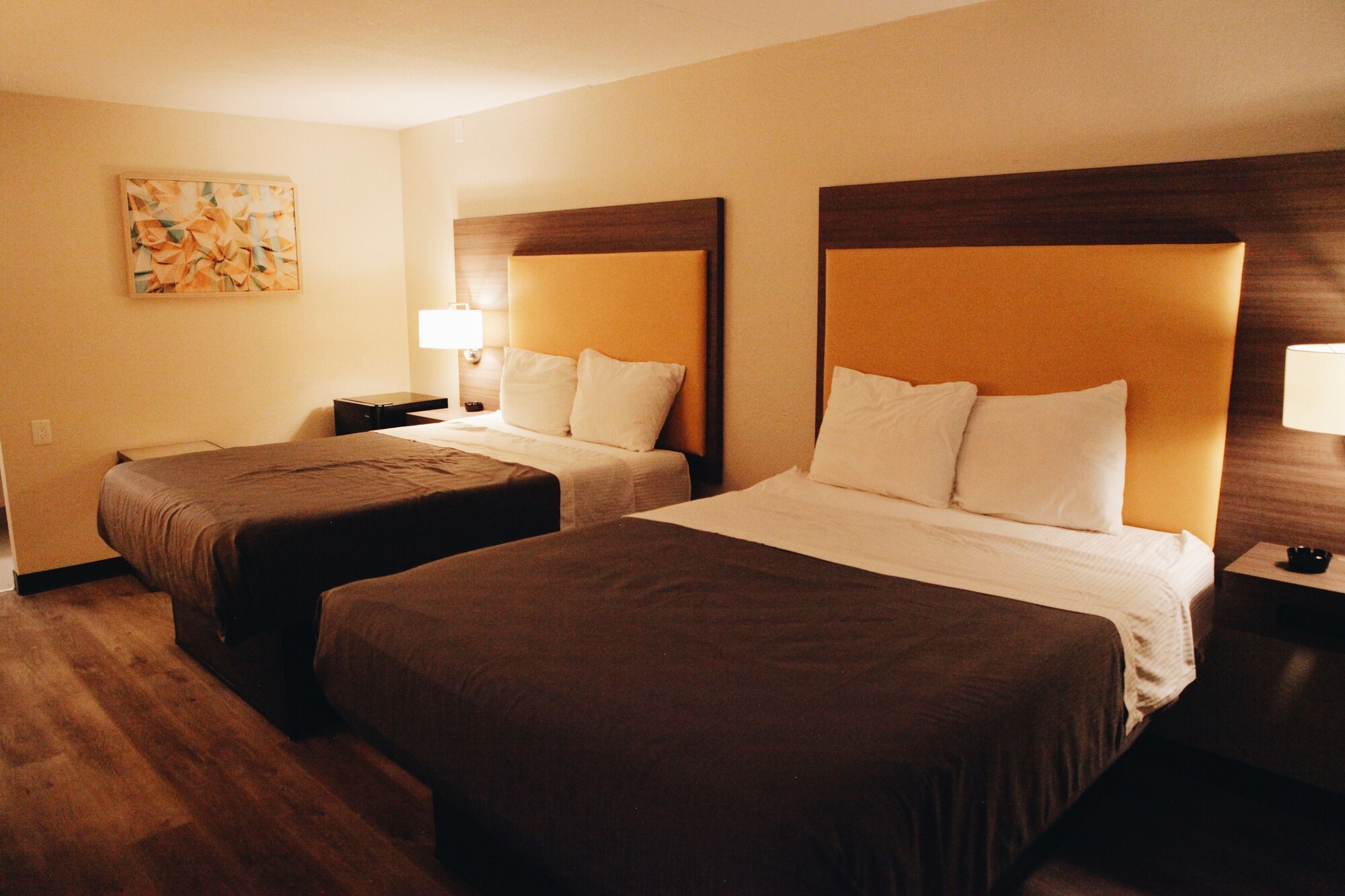 PREMIUM, 2 DOUBLE BEDS, SMOKING
