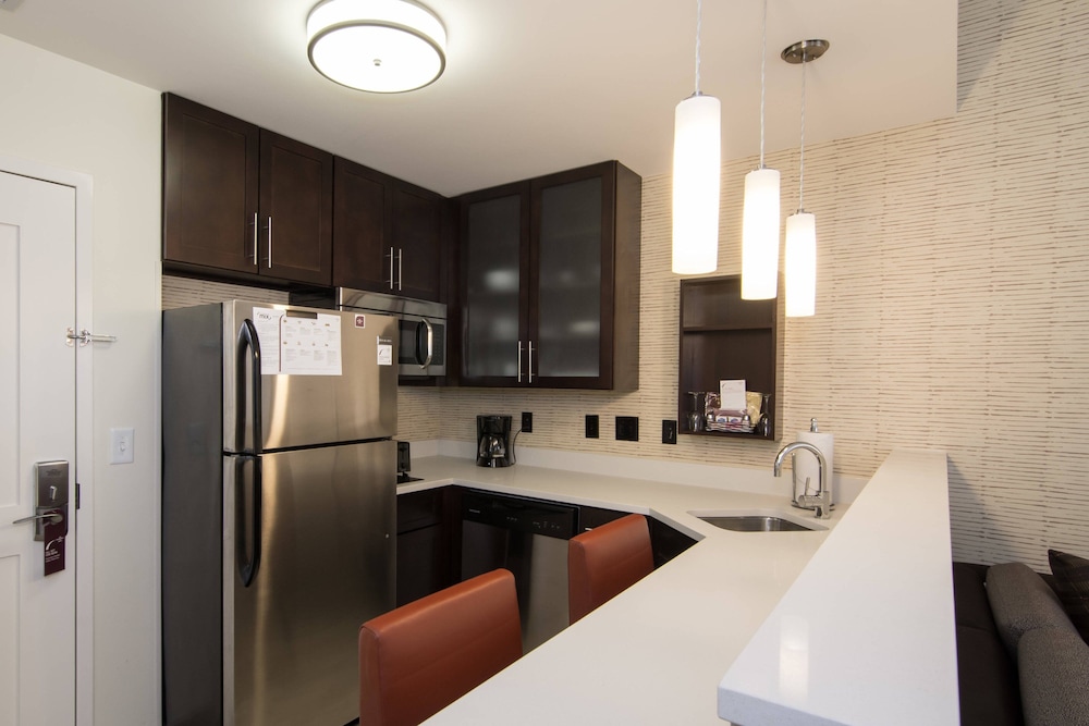 RESIDENCE INN RALEIGH-DURHAM AIRPORT/BRIER CREEK 19/53