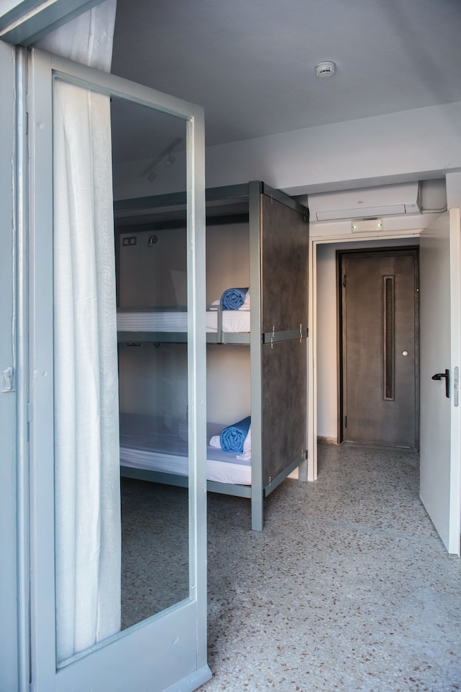 Bedbox Hostel 26/47