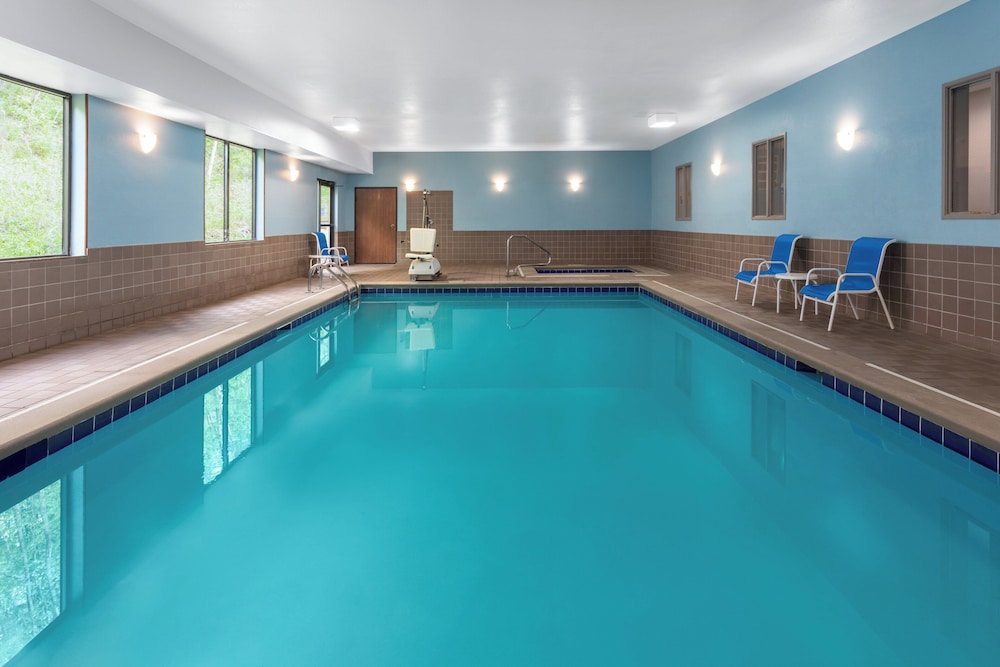 Holiday Inn Express Hotel Suites Dubois 37/72