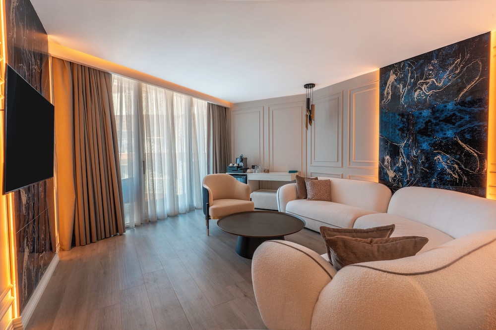 Qlusive Hotel 28/50