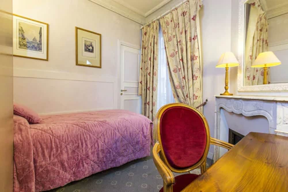 Hotel Gavarni 19/47