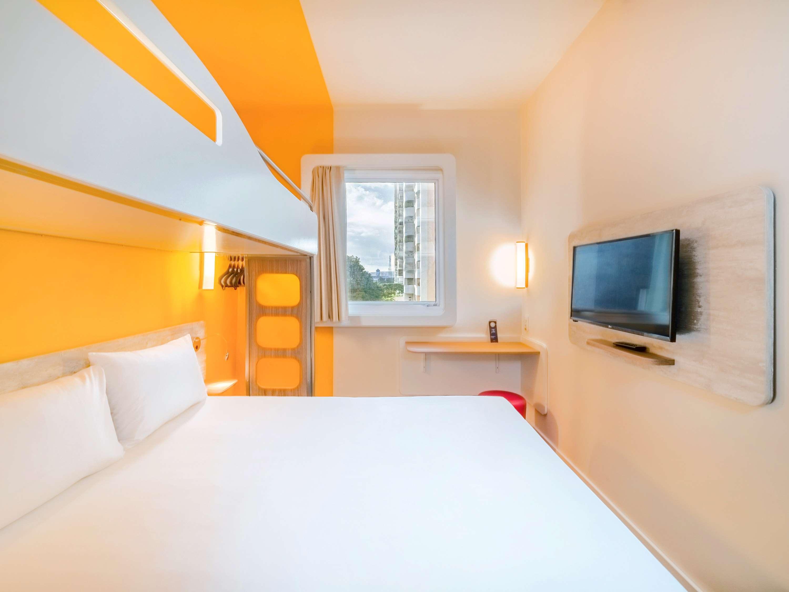 Room, Double Bed