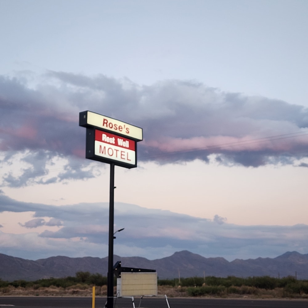 Rose's Motel 40/50