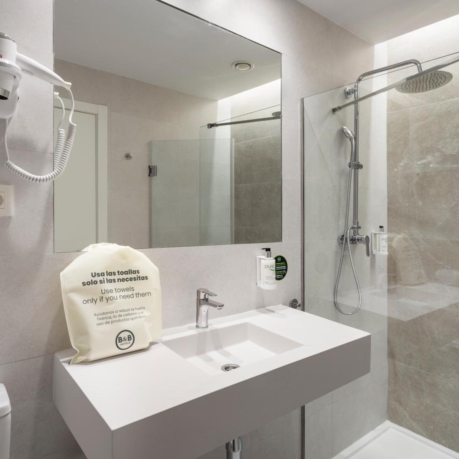 غرفة سوبيريور بسرير مزدوج، B&B HOTEL Ecija 9/9