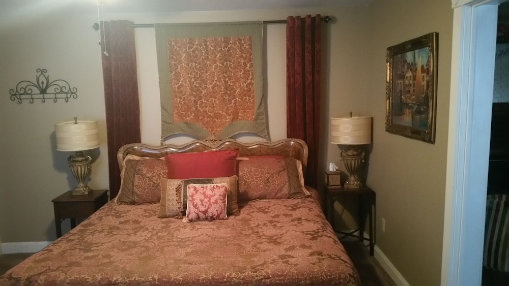 Woodstock Inn B&B 36/50