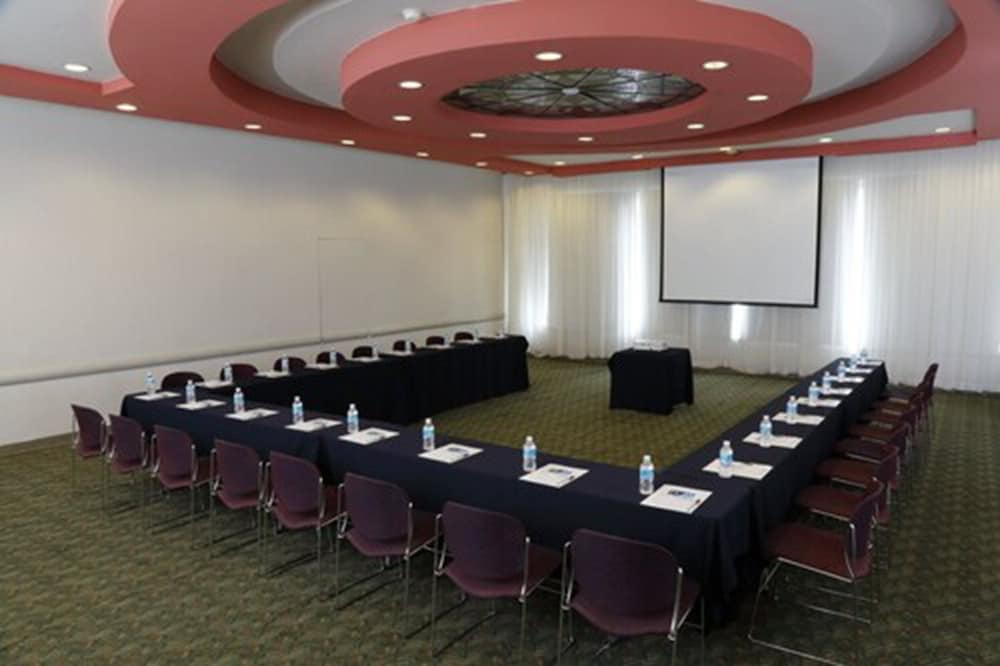 Hotel Monterrey Macroplaza 55/60