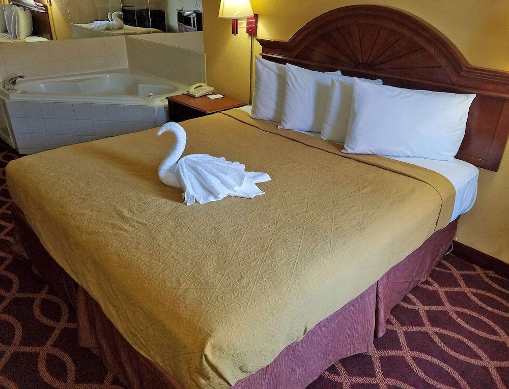 American Inn Evansville 9/22