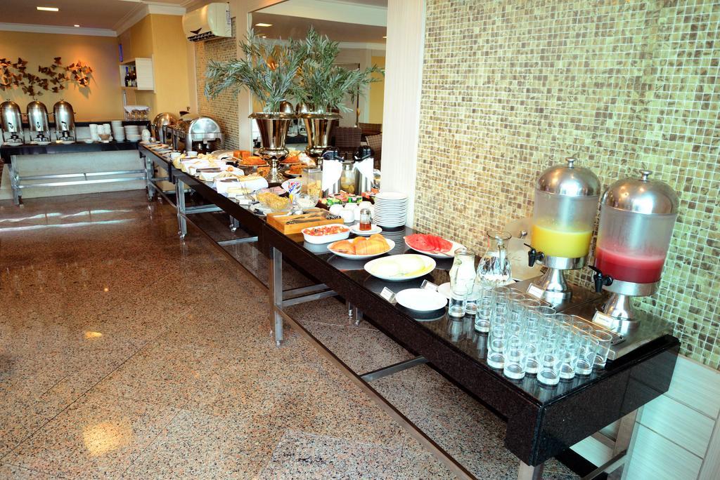Calhau Praia Hotel 11/15