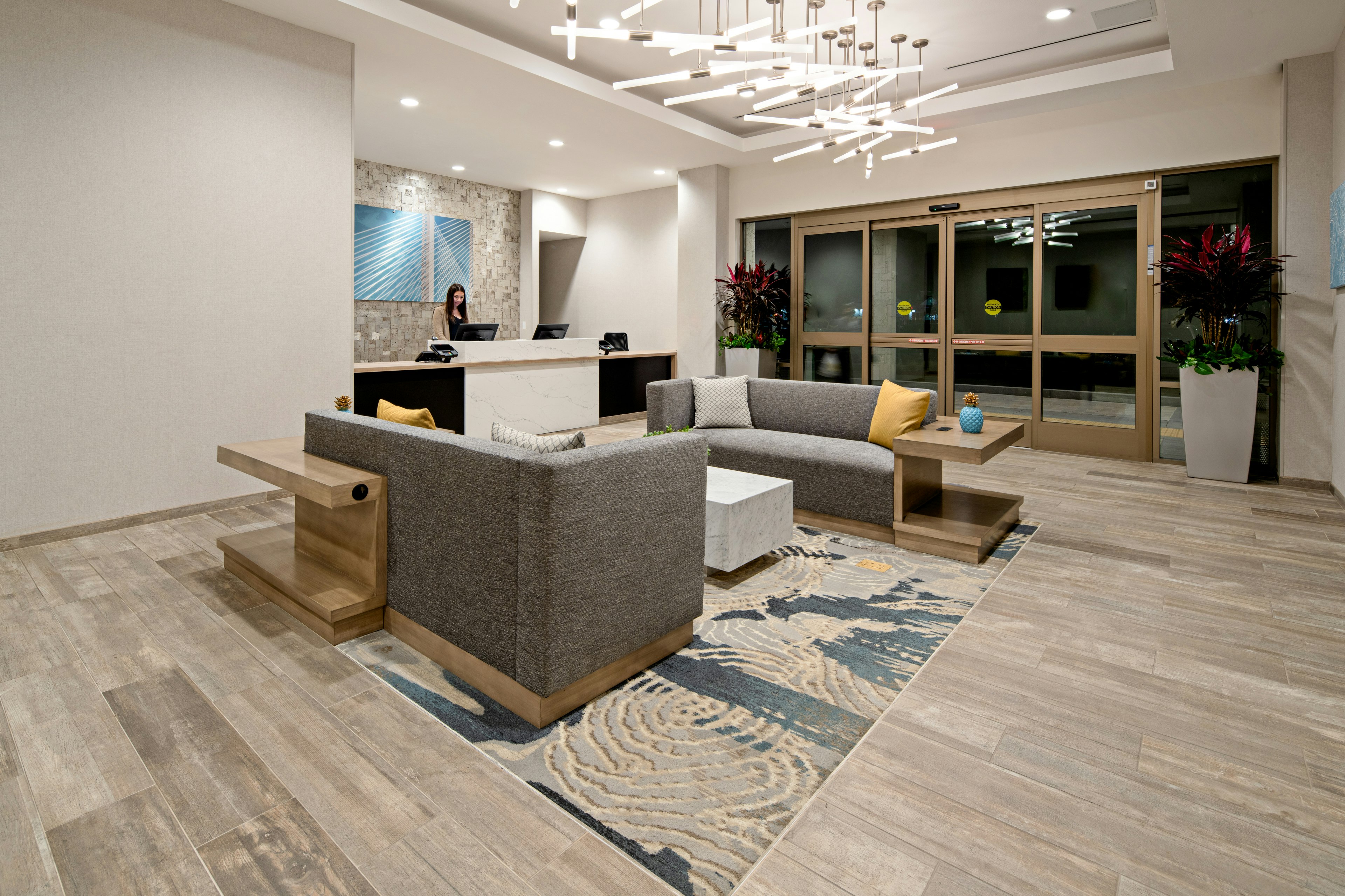 Staybridge Suites Long Beach Airport 8/50