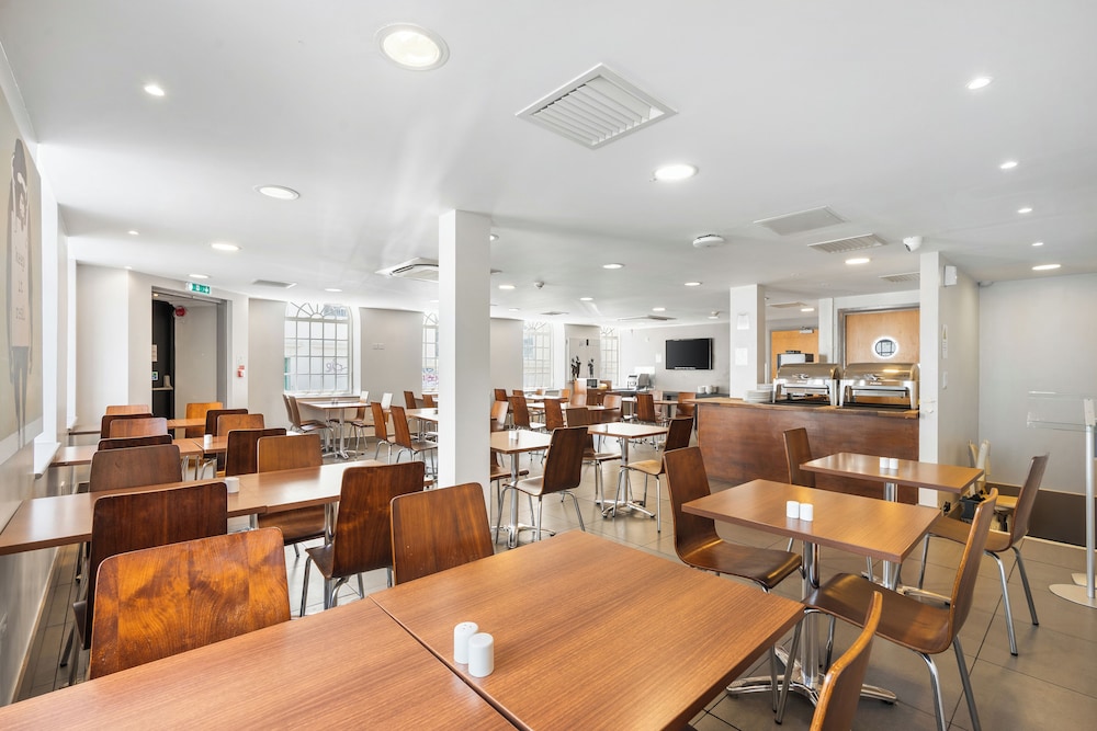 Britannia Study Hotel 47/66