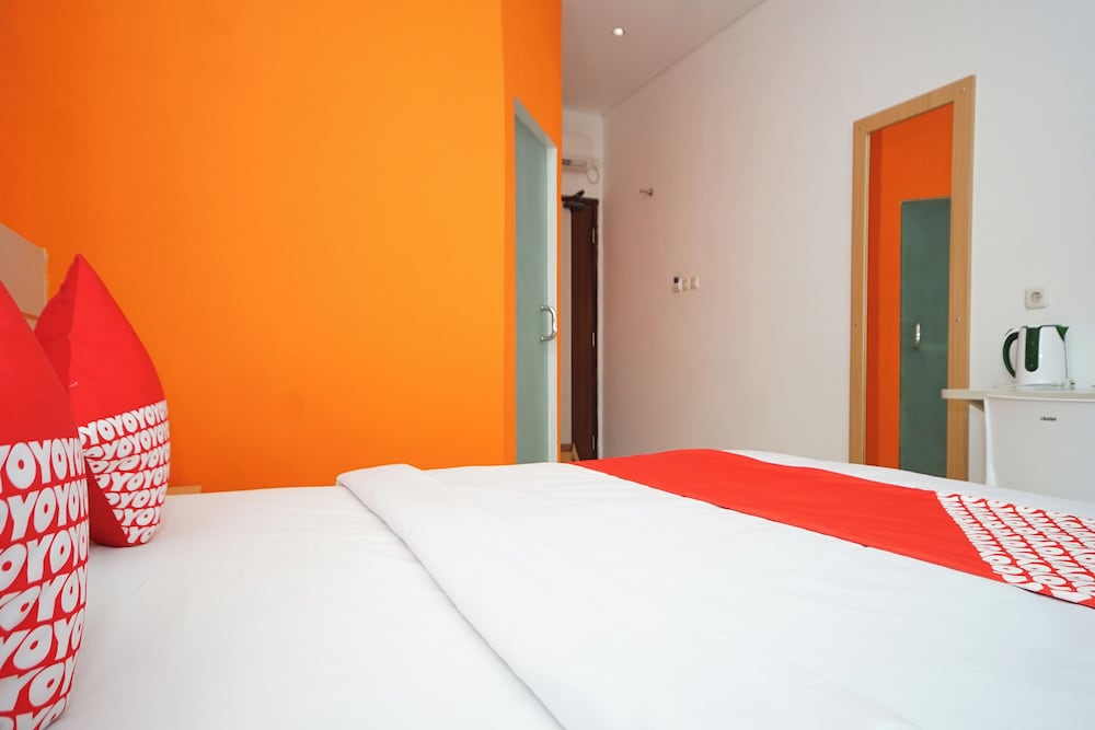 Townhouse Oak Palembang near Palembang Golf Club formerly KR Hotel 23/28