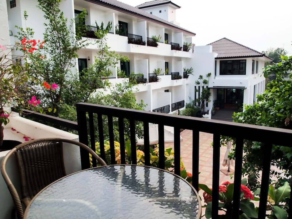 Baan Nan Hotel 4/53