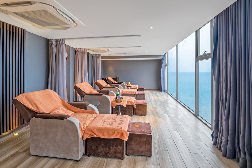 Premier Pearl Hotel Vung Tau 37/50