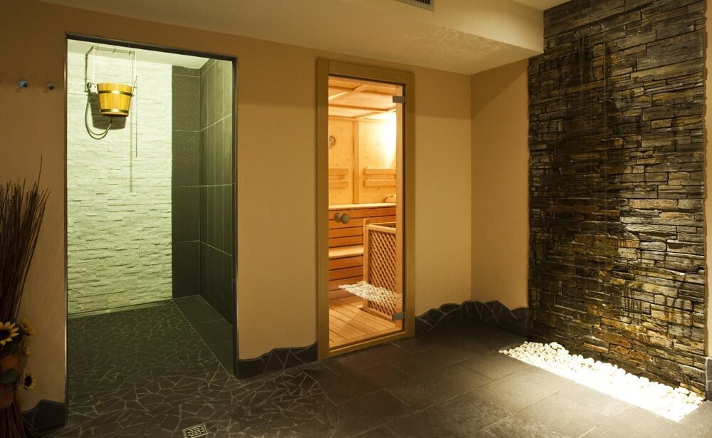Gaia Wellness Residence Hotel 18/40